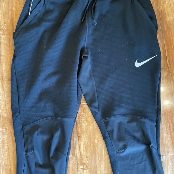 NIKE PRO Women’s Black Jogger Ankle Zipper Size Medium - Picture 4 of 11